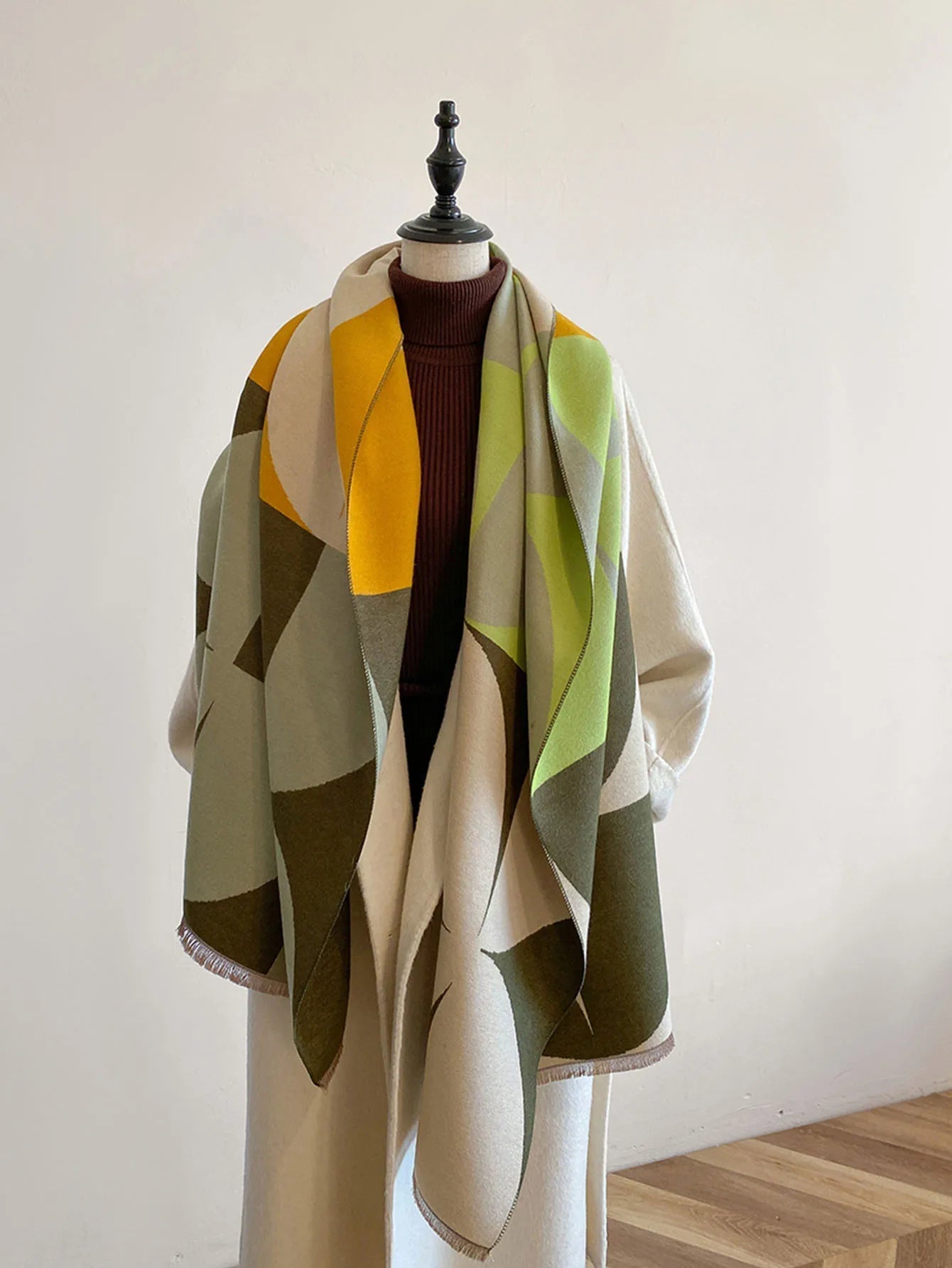 Women's Geometric Fringed Scarf | Oversized